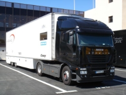 Iveco-Stralis-AS-440S48-schwarz-Strauch -050905-01